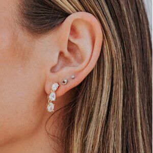 UNTAMED PETALS Baha Earring Gold